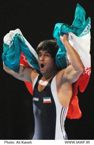 http://www.iawf.ir/mambots/content/multithumb/images/b.640.480.0.0.stories.akhbar.31-6-88.a%20(14).jpg