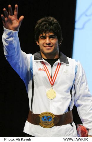 http://www.iawf.ir/mambots/content/multithumb/images/b.640.480.0.0.stories.akhbar.31-6-88.a%20(23).jpg