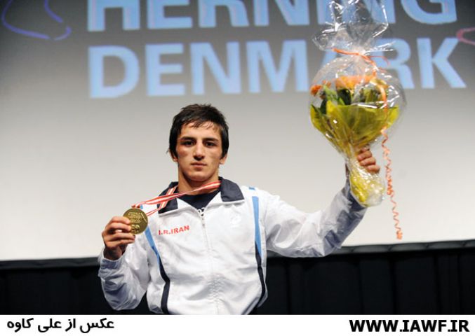 http://www.iawf.ir/mambots/content/multithumb/images/b.640.480.0.0.stories.akhbar.4-7-88.c%20(6).jpg