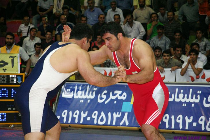 http://www.iawf.ir/mambots/content/multithumb/images/b.648.486.0.0.stories.akhbar.ligfar28-2-88.01.IMG_9443.JPG
