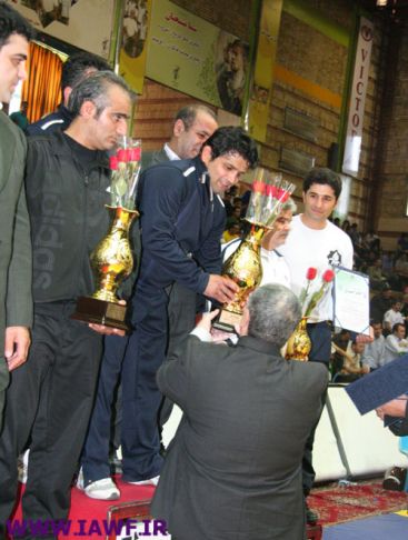 http://www.iawf.ir/mambots/content/multithumb/images/b.648.486.0.0.stories.akhbar.ligfar28-2-88.01.IMG_9478.JPG