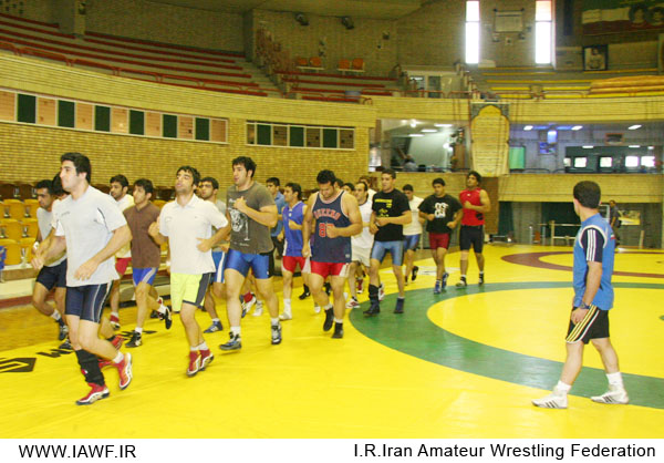 http://www.iawf.ir/stories/akhbar/10-4-88/IMG_2079.JPG