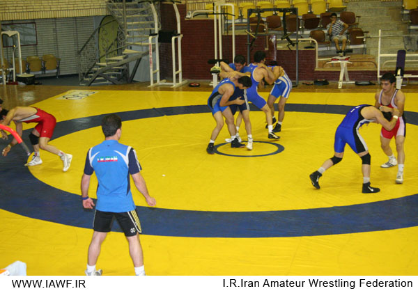 http://www.iawf.ir/stories/akhbar/10-4-88/IMG_2093.JPG