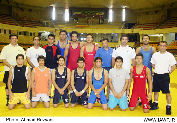 http://www.iawf.ir/stories/akhbar/11-5-88/javan/IMG_4786.JPG