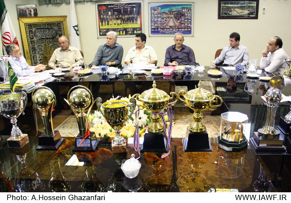 http://www.iawf.ir/stories/akhbar/13-7-88/01/IMG_2849.JPG