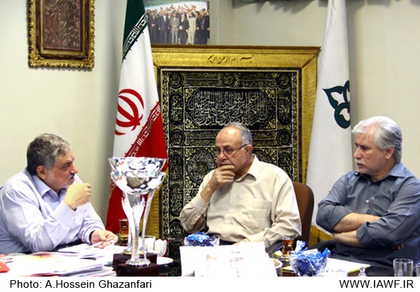 http://www.iawf.ir/stories/akhbar/13-7-88/IMG_2816.JPG