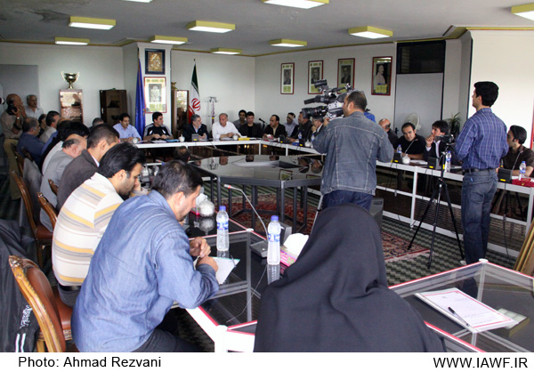 http://www.iawf.ir/stories/akhbar/21-7-88/IMG_4029.JPG