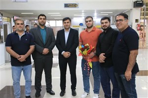مراسم استقبال از کشتی گیران خوزستانی تیم ملی کشتی فرنگی در فرودگاه اهواز  گزارش تصویری  5